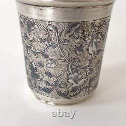 Petit gobelet à vodka ancien en argent massif russe niellé et vermeil XIXe