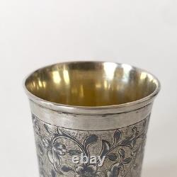 Petit gobelet à vodka ancien en argent massif russe niellé et vermeil XIXe