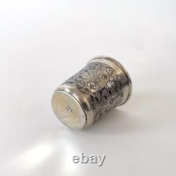 Petit gobelet à vodka ancien en argent massif russe niellé et vermeil XIXe