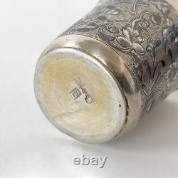 Petit gobelet à vodka ancien en argent massif russe niellé et vermeil XIXe