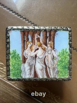 Petite Boîte Ancienne En Argent Massif 800 Émaillée Thème Trois Femmes En Nature