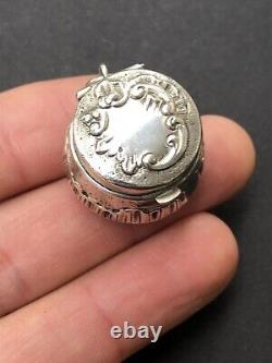 RARE jolie ancienne petite BOITE VINAIGRETTE PENDENTIF XIXe ARGENT MASSIF parfum