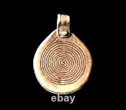 Rare ancien médaillon viking en argent orné d'un symbole lunaire 11th après J-C