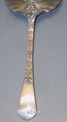 -SUPERBE ANCIENNE CUILLERE A FRAISES ARGENT MASSIF Poinçon MINERVE VITRINE D