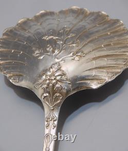 -SUPERBE ANCIENNE CUILLERE A FRAISES ARGENT MASSIF Poinçon MINERVE VITRINE D