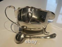 Saucière ancienne Anglaise Sheffield 1933 argent massif