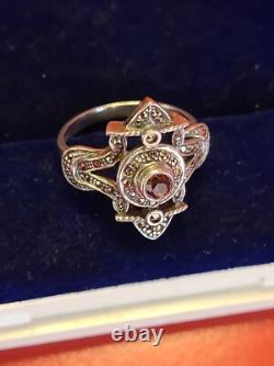 Splendide ancienne bague Argent massif K&L pierre rouge clair à définir
