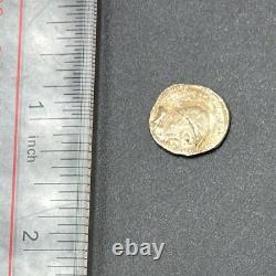 Très ancienne pièce romaine ancienne en argent massif avec visage roi