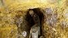 Un Homme Trouve Une Mine D Or Dans Le Jardin Il Entre Et R Alise Qu Il A Fait Une Grosse Erreur
